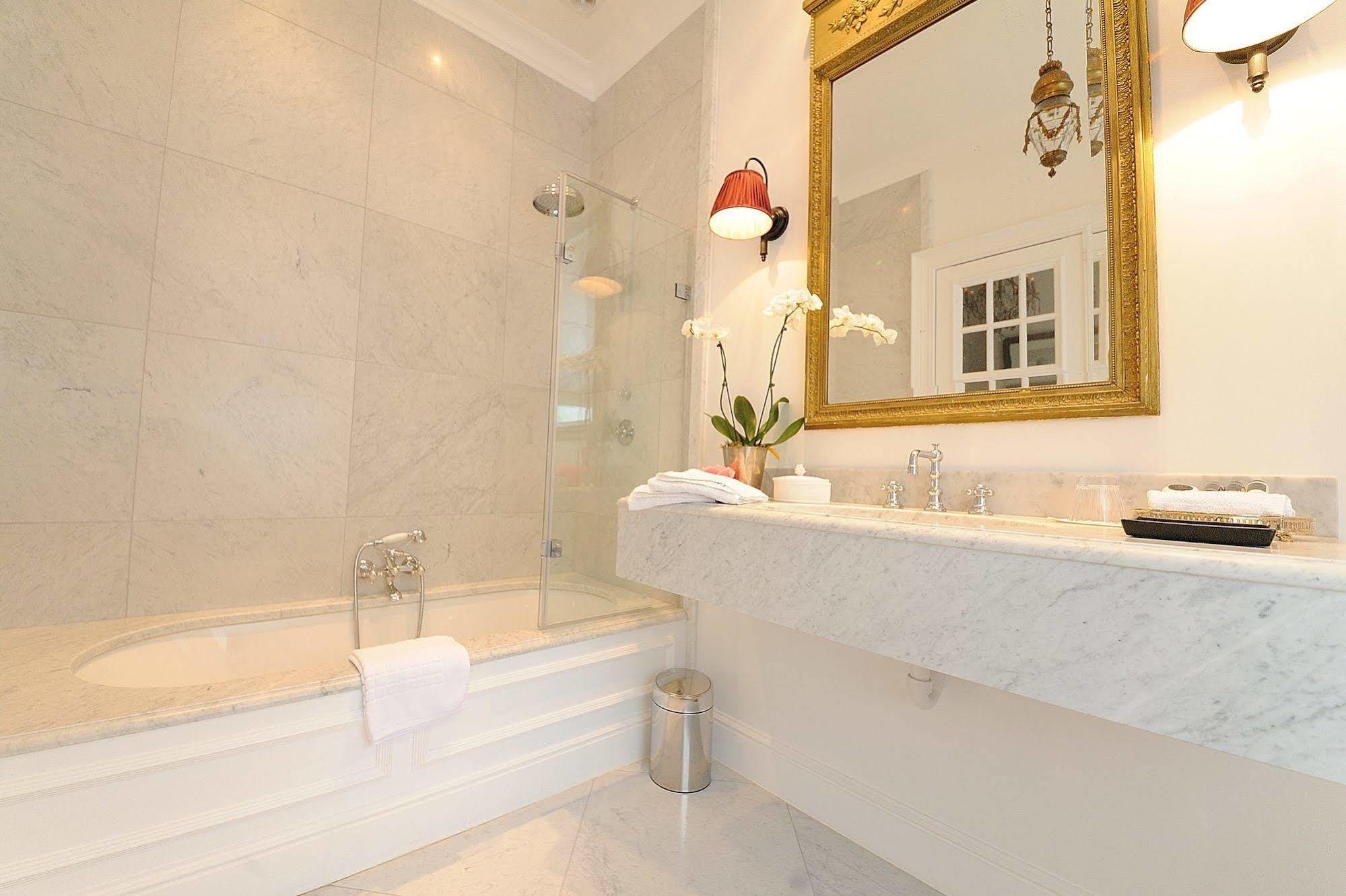 B&B Jvr 108 Antwerpen Bagian luar foto