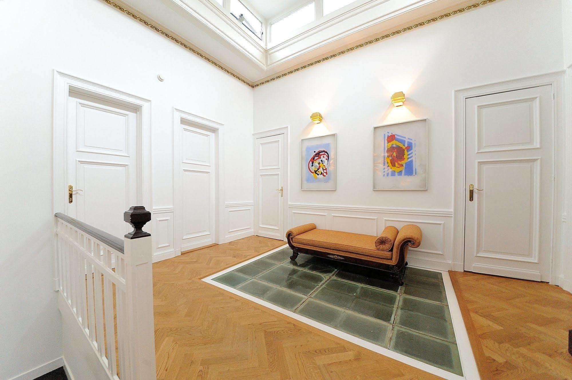 B&B Jvr 108 Antwerpen Bagian luar foto
